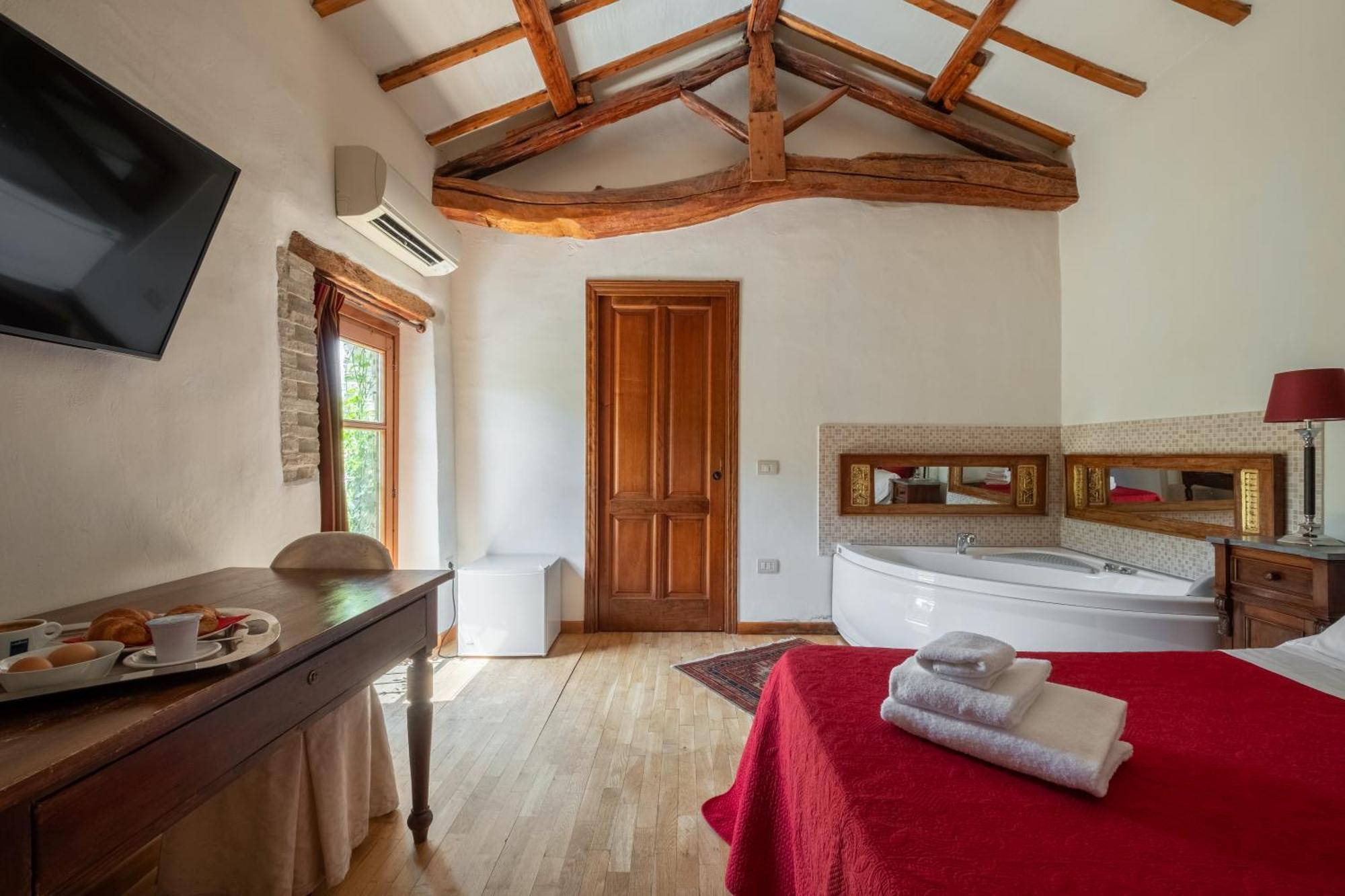 Corte Cristina & Suites Quartucciu Ngoại thất bức ảnh